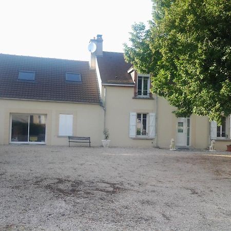 La Bonne Adresse Bed & Breakfast Val de Livre Exterior photo